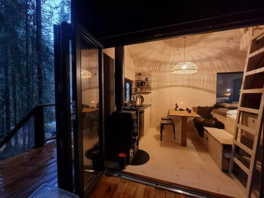 Treetop Ekne - Hytte I Skogen Med Hengebru Hotel Levanger Luaran gambar